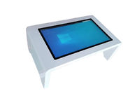 LCD που διαφημίζει τον έξυπνο πίνακα οθονών επαφής για τον πίνακα/τη διάσκεψη φραγμών καφέ
