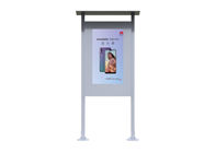 Φορητό αδιάβροχο LCD πάτωμα επίδειξης οθόνης 4K υπαίθριο που στέκεται το ψηφιακό σύστημα σηματοδότησης για τις εθνικές οδούς στάσεων λεωφορείου