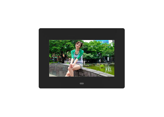 Τα πλήρη άπειρα αντικείμενα τυπωμένων υλών Hd καθαρίζουν εικόνων LCD οθόνης το τρισδιάστατο ηλεκτρονικό τιμών πλαίσιο φωτογραφιών επίδειξης ακρυλικό ψηφιακό